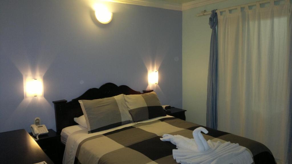 Hotel Eskalima Alajuela Oda fotoğraf