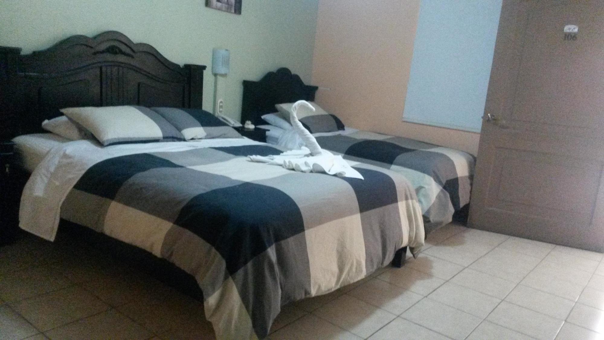 Hotel Eskalima Alajuela Dış mekan fotoğraf