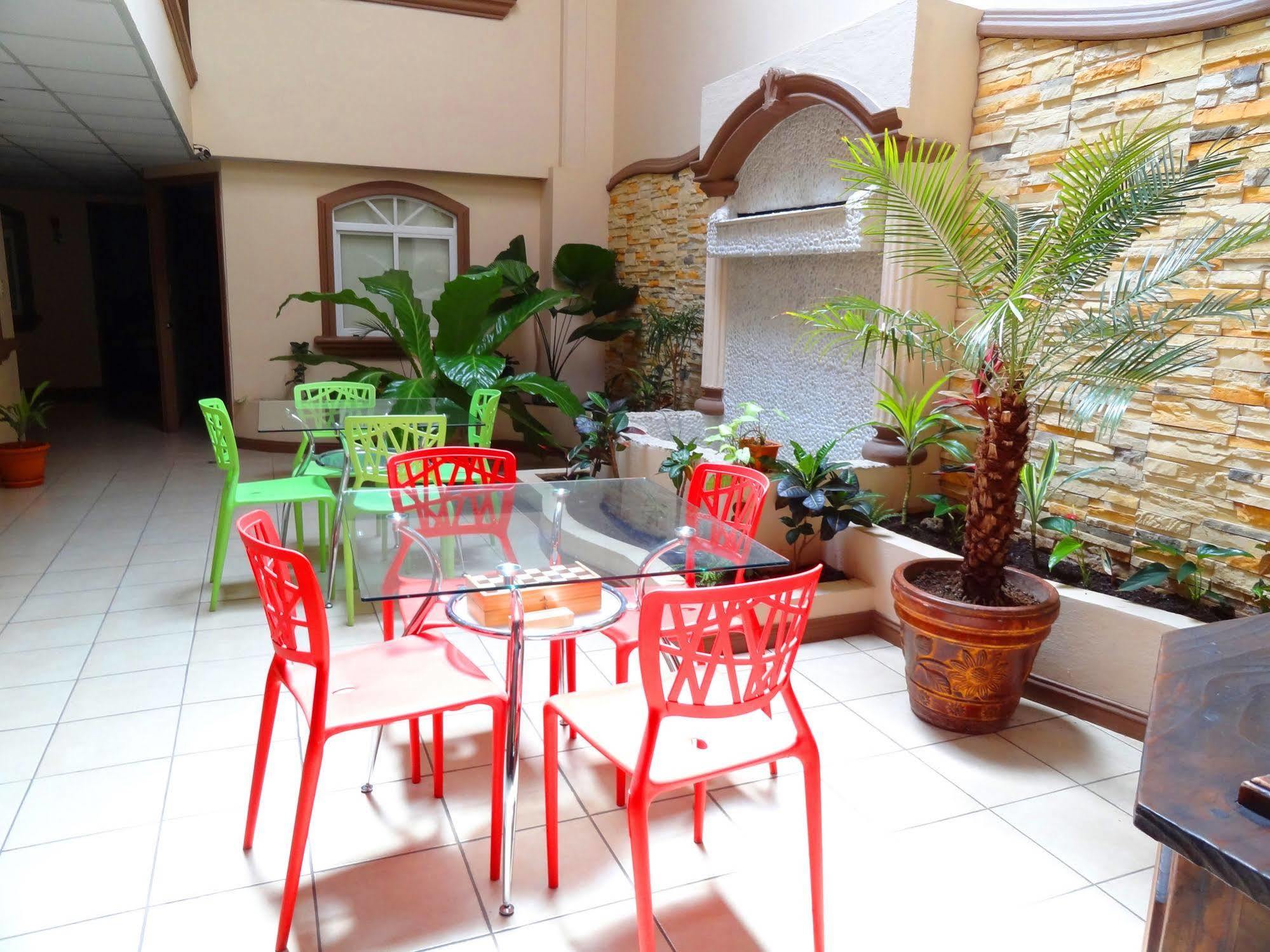 Hotel Eskalima Alajuela Dış mekan fotoğraf